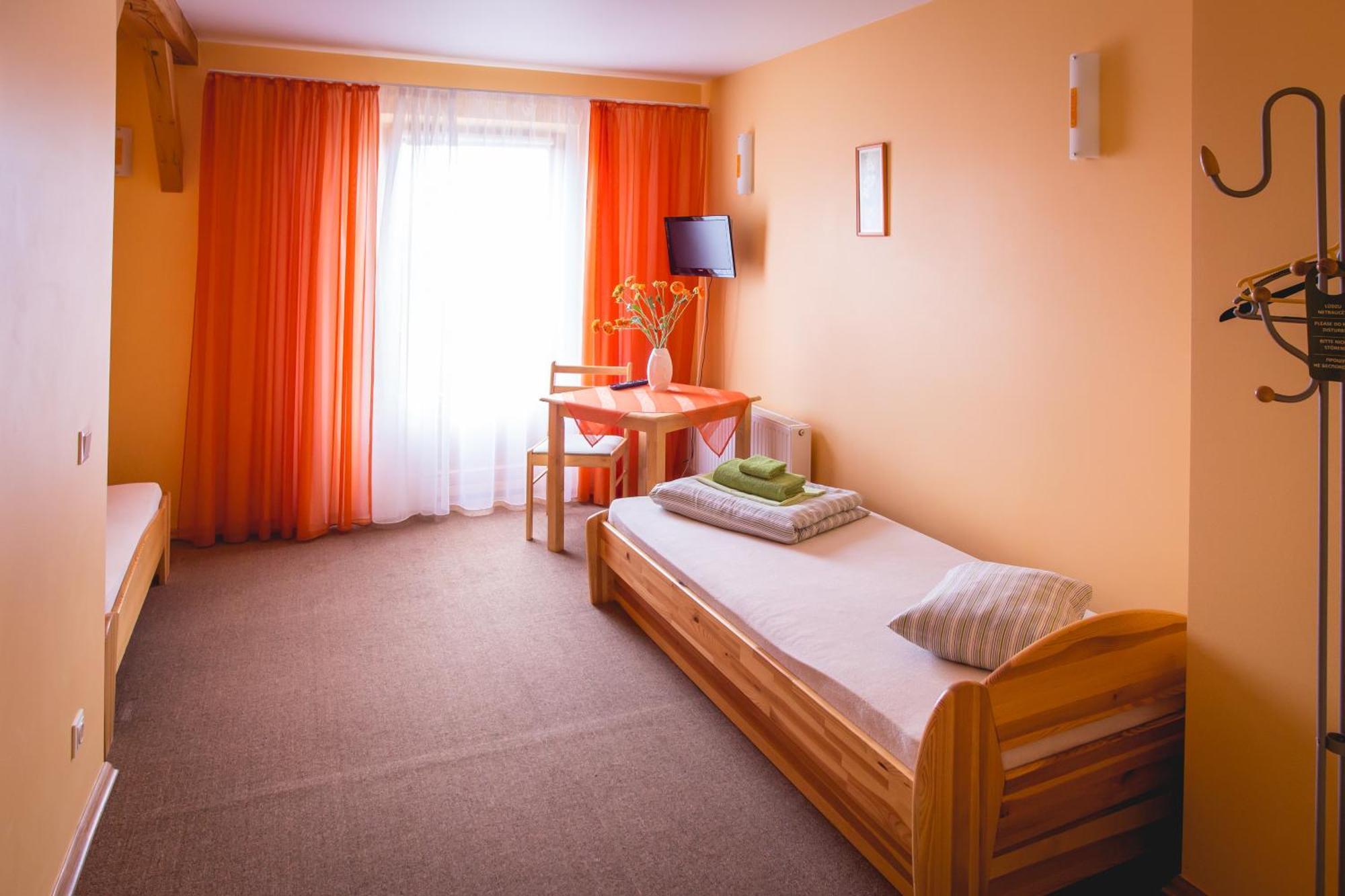 Viesu Maja Janis Hotel Madona Værelse billede