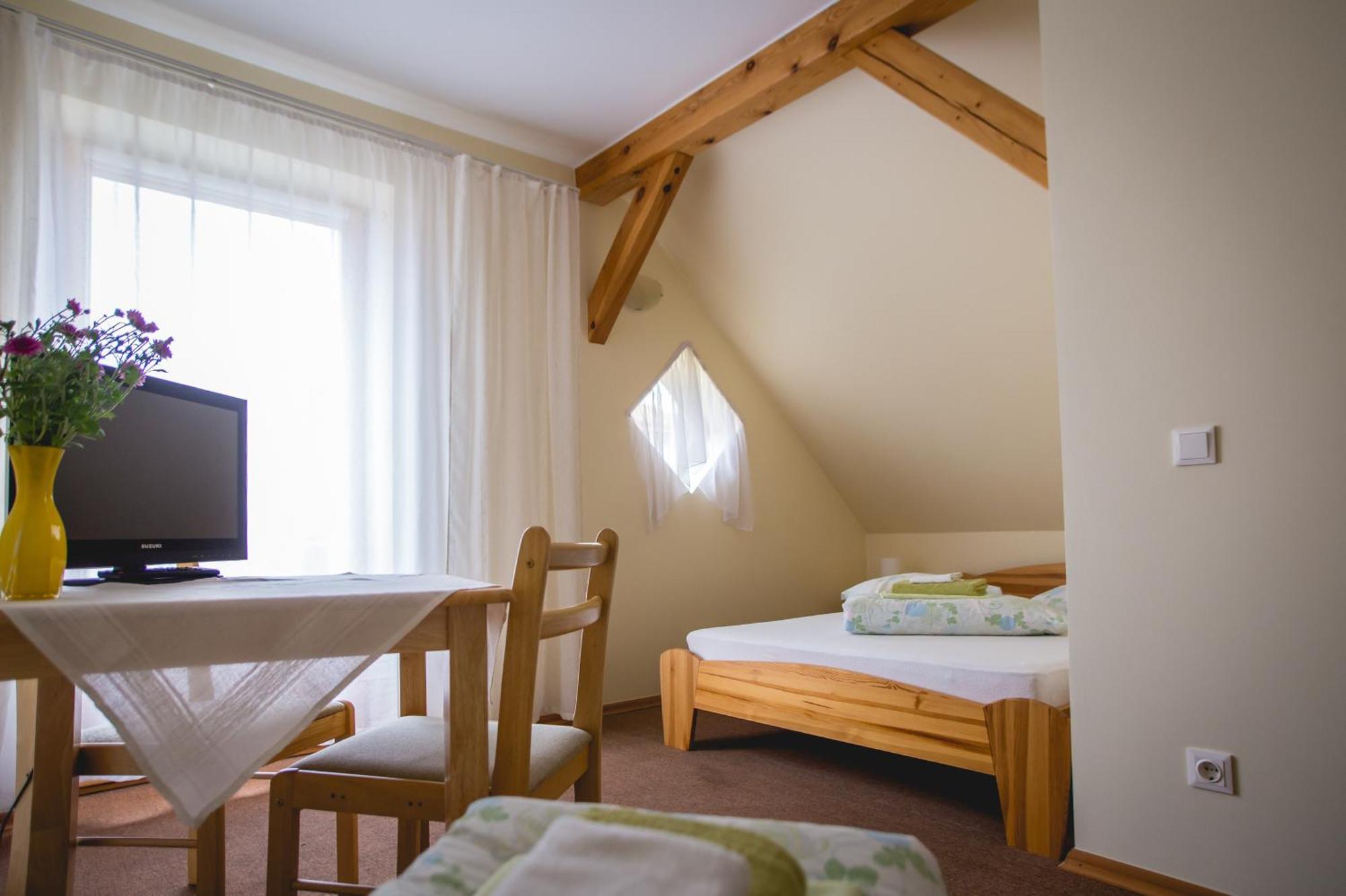 Viesu Maja Janis Hotel Madona Eksteriør billede